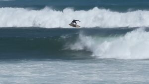 オフシーズンに西オーストラリア州ノースポイントが炸裂！フリーサーフィン動画