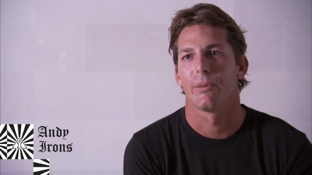 アンディ・アイアンズの新コレクションをビラボンが発表！有名ボードショーツなど