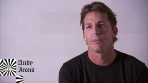 アンディ・アイアンズの新コレクションをビラボンが発表！有名ボードショーツなど