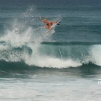 エリンのエアリバースがヤバい！クルス・ディノファのノースショア初日Vlog動画