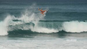 エリンのエアリバースがヤバい！クルス・ディノファのノースショア初日Vlog動画