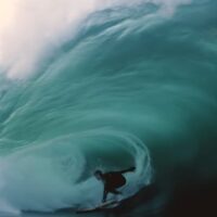 コールドウォータースラブのアイルランド！ラッセルなど長期サーフトリップ動画