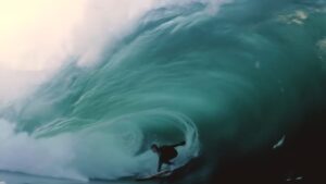 コールドウォータースラブのアイルランド！ラッセルなど長期サーフトリップ動画