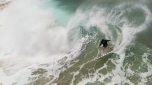 ヤゴ・ドラのヴィスラ初サーフムービー！ブラジル国内ストライクミッション動画