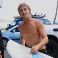 ゴールドコーストサーファーの波がある日の一日！シェルドン・シムカスの場合