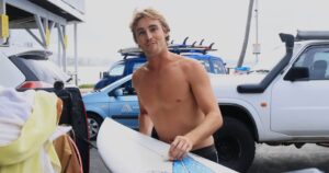 ゴールドコーストサーファーの波がある日の一日！シェルドン・シムカスの場合