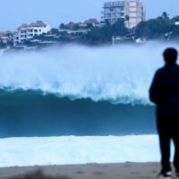 プエルト・エスコンディードに2026年初スウェル！フローレンス兄弟のトリップ動画