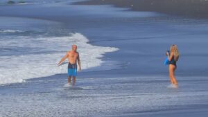 【必見】ケリー・スレーターから学ぶビジターのポジショニング！バリ島動画