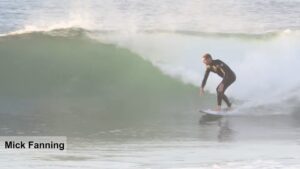 ベルズビーチ最新波予報とウィンキポップでのCTサーファーのウォームアップサーフ動画