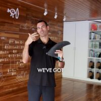 サーフボードフィンの役割やフィンセッティング毎の乗り味の違いの解説動画