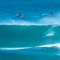 ゴールドコーストのビッグウェイブセッション！ツイードバーでのステップオフ動画