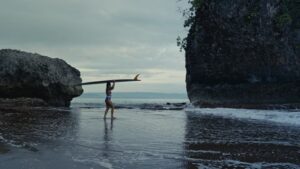 リリアナ・ボウリーをフィーチャーしたビラボン新作ムービー「PERSPECTIVES」