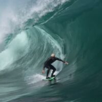 南部チリの強烈スラブスポットへ！コア・スミスのストライクミッション動画