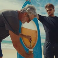 海上がり直後に飲めるビールサーフボード！ジャックロボなどテストライド動画