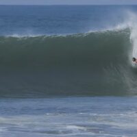バリ島クラマスに現時点で今季最大スウェルヒット！フリーサーフィン動画