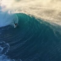 ロンボク島デザートポイントへのアーチ・ホワイトマンのストライクミッション動画