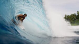 シメルー島を訪れたイアン・クレーンのサーフトリップ動画！乗ったボードモデルも